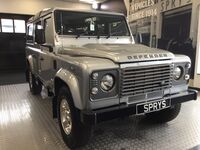 LAND ROVER DEFENDER 110