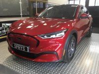 FORD MUSTANG