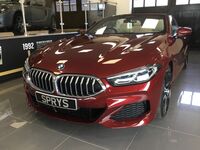 BMW 8 SERIES