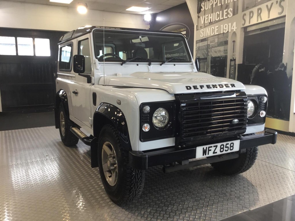 2011 Land Rover Defender 90